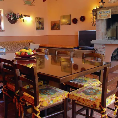 Authentic And Tasteful With Swimming Pool, Spacious Garden, Near The Sea