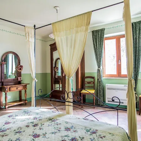 Authentic And Tasteful With Swimming Pool, Spacious Garden, Near The Sea Villa *