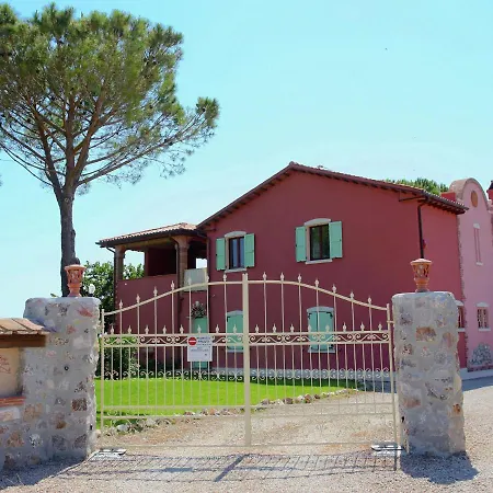Authentic And Tasteful With Swimming Pool, Spacious Garden, Near The Sea Villa *